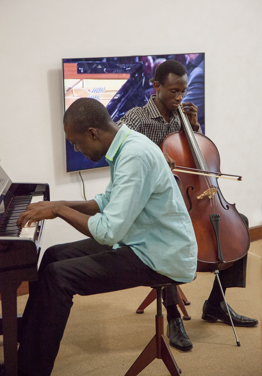 Ghanaian duo performing