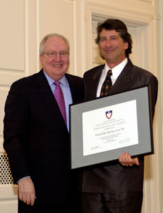 David Kurtz receiving the School of Music Alumni Certificate of Merit in 2004