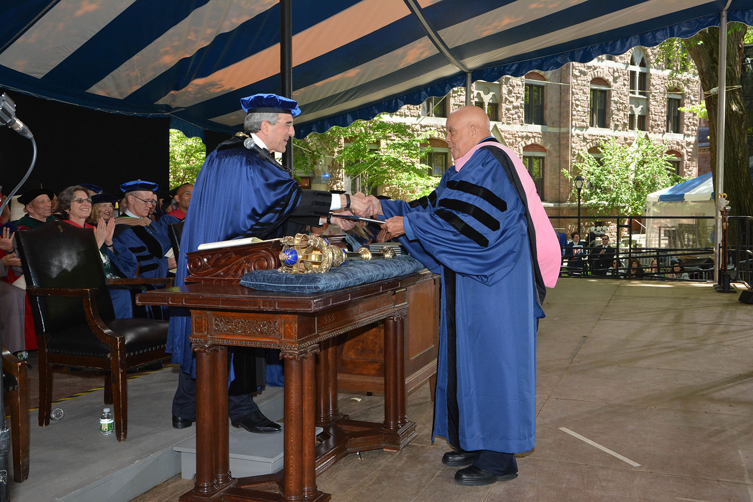 Willie Ruff receives his honorary doctorate from President Peter Salovey